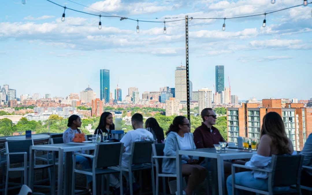 Rooftop Bar Opens for Fourth Season Bar at DoubleTree Suites by Hilton Boston – Cambridge